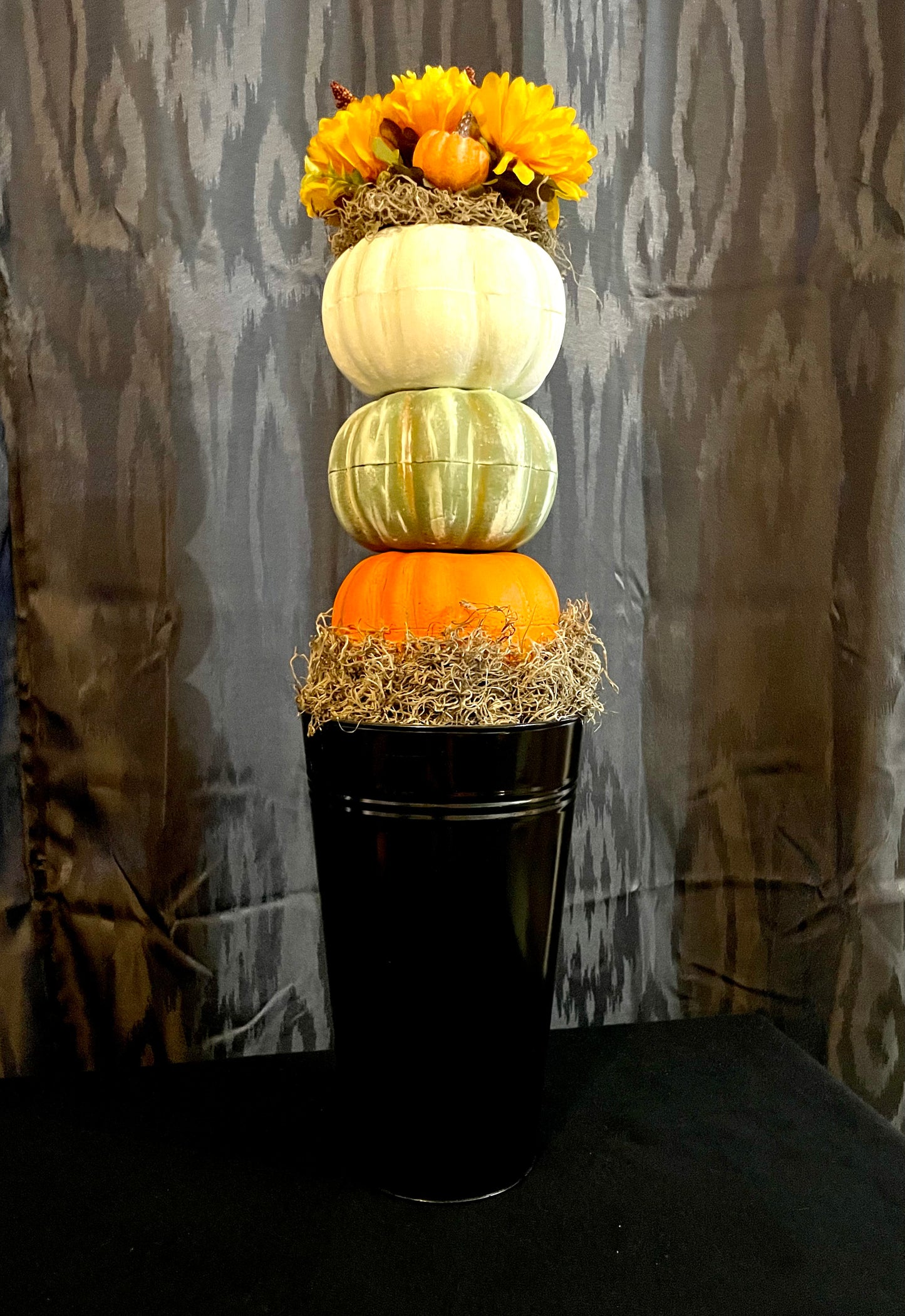 Stacked Pumpkin Tin