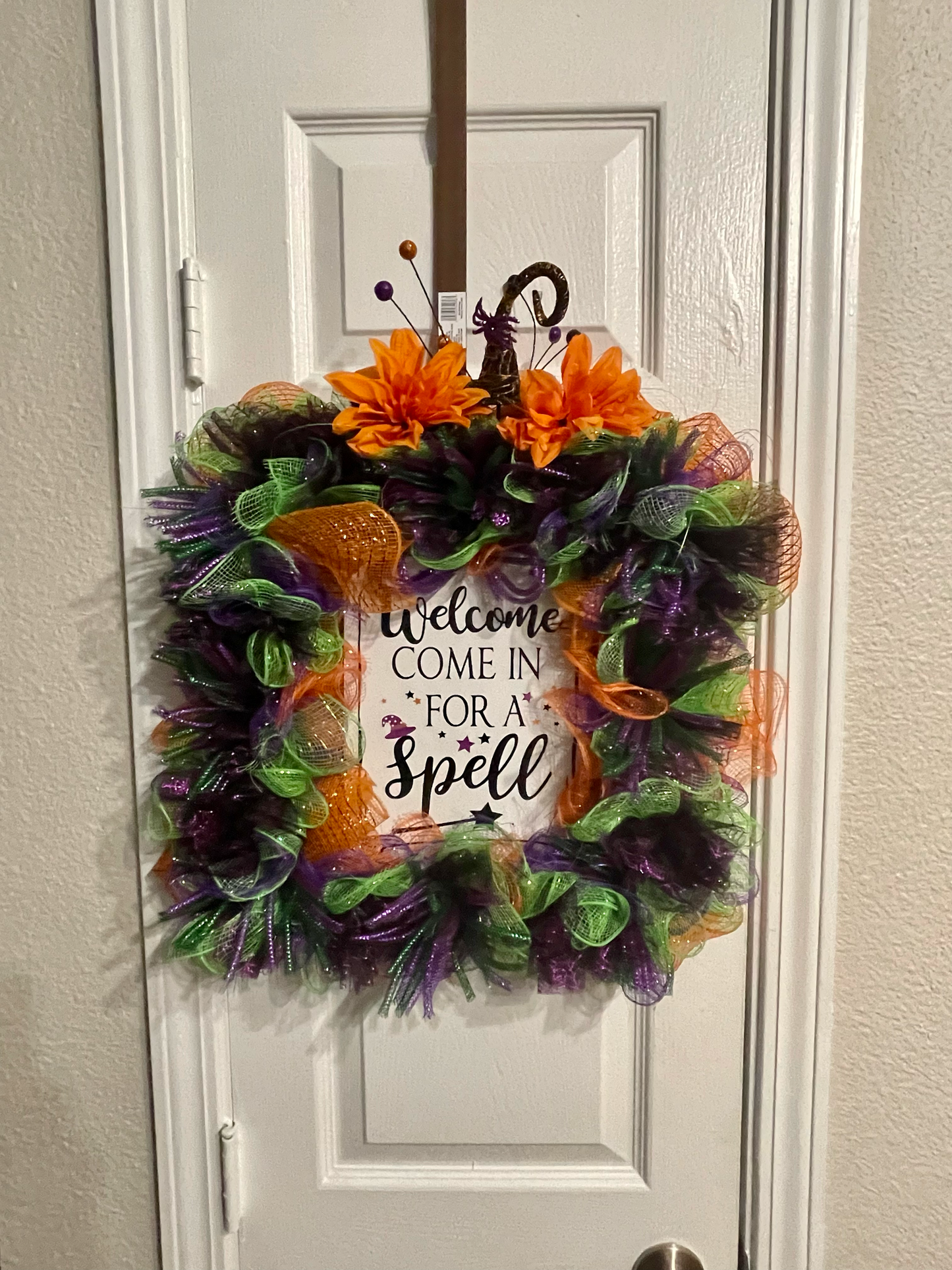 Come in For a Spell Wreath