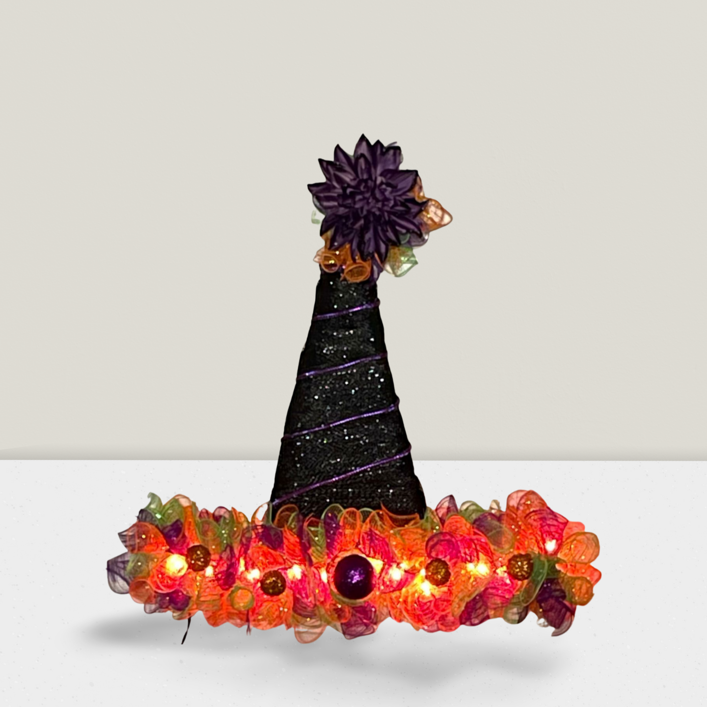 Witch's Hat Lighted Wreath