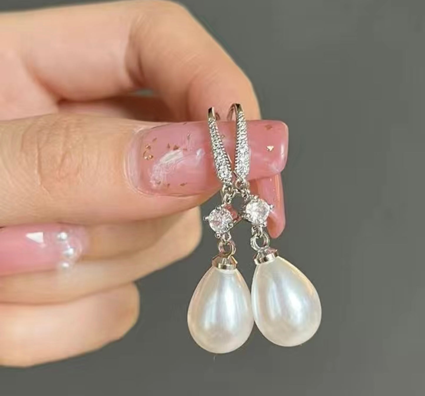 Pearl Dangle Earrings